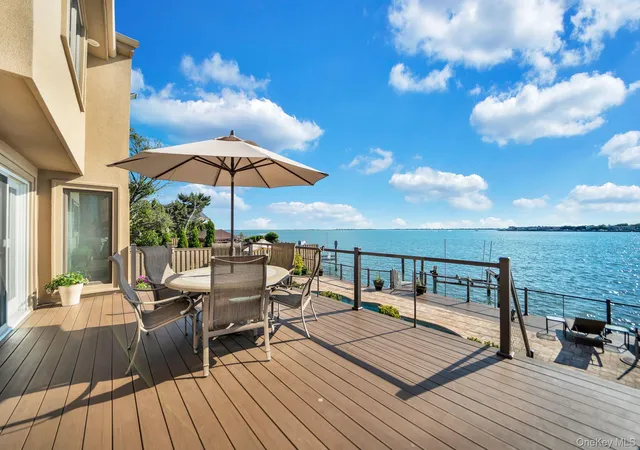4th image of 3294 Judith Dr, Hempstead, NY 11710 | MLS# 1017810