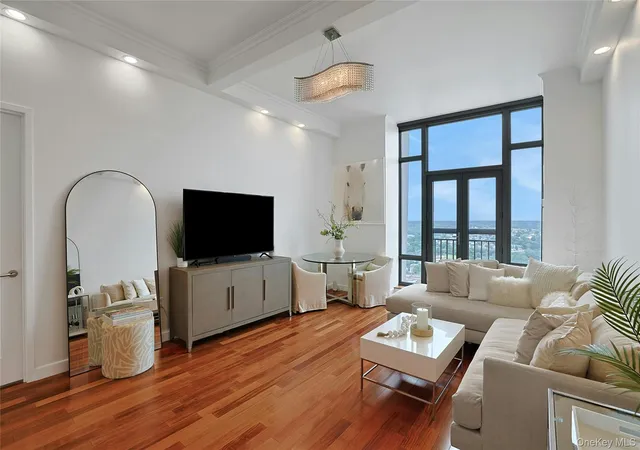 5th image of 10 City Pl #31F, White Plains, NY 10601 | MLS# 1017817
