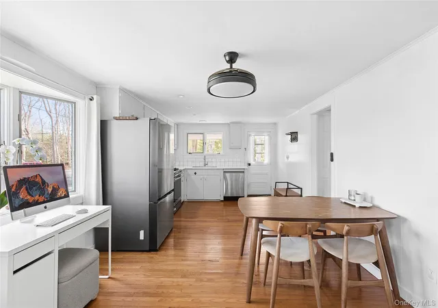 Photo 3 of Single family home for sale at 111 Oak Ln, East Hampton, NY 11930 | MLS# 1017818 | Listing updated on 2026-09-23