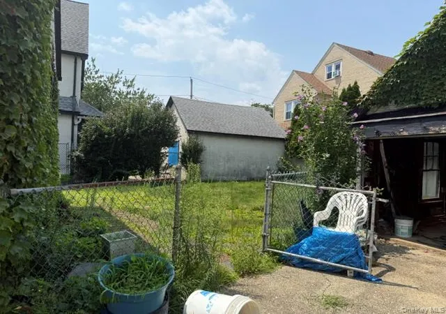 13th image of 340 Plymouth St, Hempstead, NY 11552 | MLS# 1017821