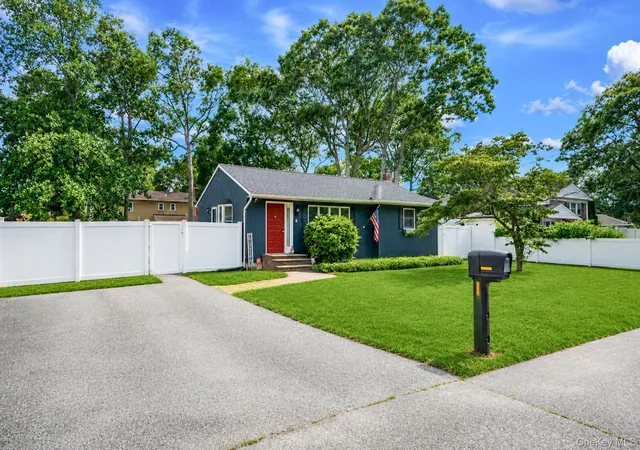 1st image of 6 Malba Dr, Shirley, NY 11967 | MLS# 1017822