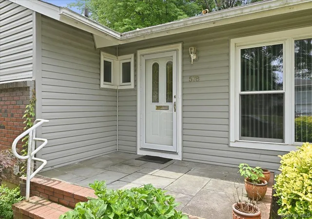 3rd image of 578 Richmond Rd, Hempstead, NY 11554 | MLS# 1017825