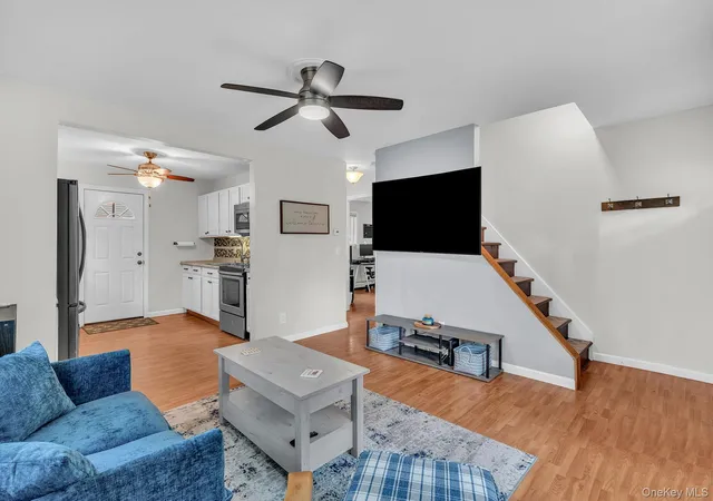 4th image of 119 Parkwood Dr, Shirley, NY 11967 | MLS# 1017829