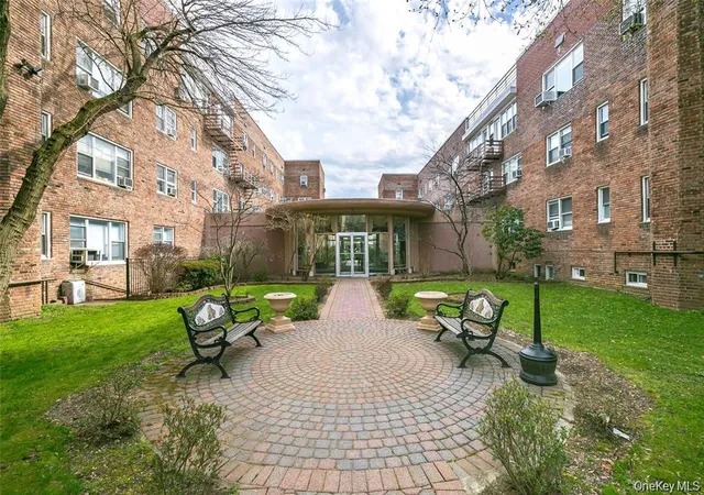 32nd image of 6 8 Wooleys #B34, Great Neck, NY 11023 | MLS# 1017831