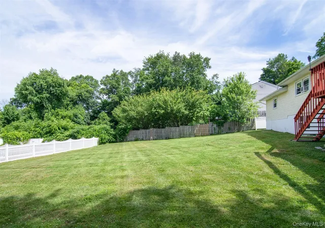 Photo 4 of Single family home for sale at 87 High View Dr, Patterson, NY 10512 | MLS# 1017833 | Listing updated on 2026-09-15