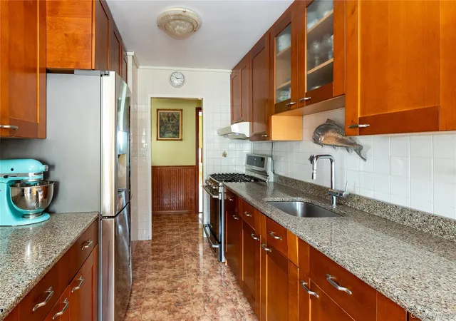 5th image of 3130 Irwin Ave #8C, Bronx, NY 10463 | MLS# 1017853