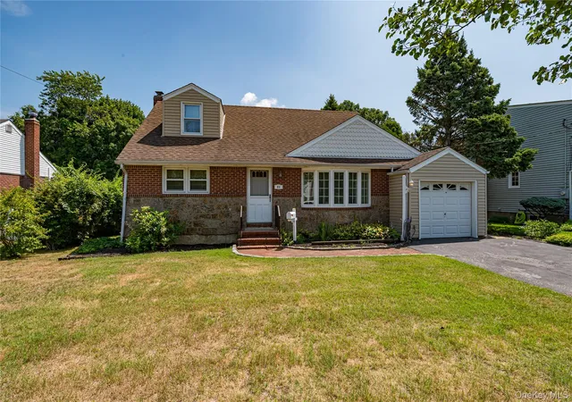 Homes for sale in Oyster Bay, NY | 21 Langdon Rd, Oyster Bay, NY 11735 | MLS# 1017857