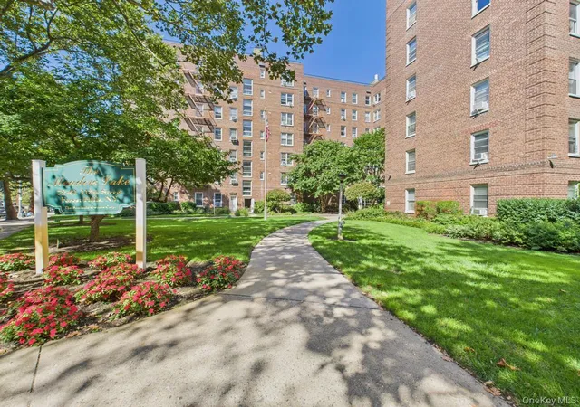 Homes for sale in New York, NY | 72 61 113th Street #2z 113th Street #2Z, New York, NY 11375 | MLS# 1017863