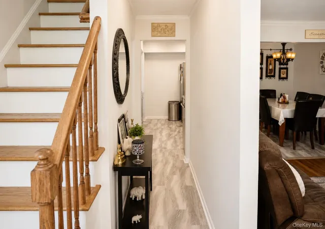 Photo 2 of Sale Pending at 210 Willard Ave, Oyster Bay, NY 11735 | MLS# 1017867 | Listing updated on 2026-09-04