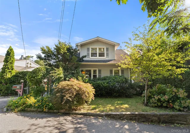 Photo 1 of Single family home for sale at 396 Farragut Ave, Greenburgh, NY 10706 | MLS# 1017880 | Listing updated on 2026-09-19