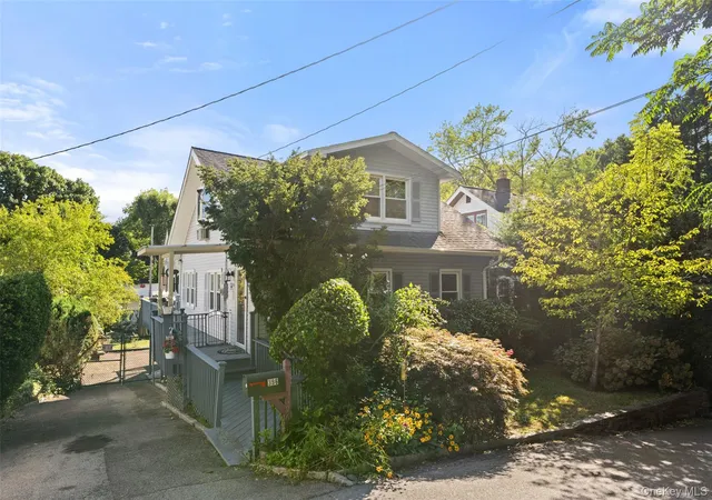 Photo 2 of Single family home for sale at 396 Farragut Ave, Greenburgh, NY 10706 | MLS# 1017880 | Listing updated on 2026-10-06