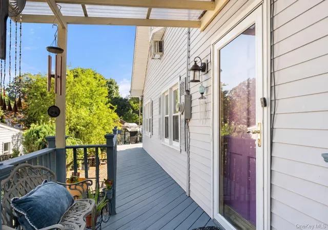 Photo 3 of Single family home for sale at 396 Farragut Ave, Greenburgh, NY 10706 | MLS# 1017880 | Listing updated on 2026-09-19