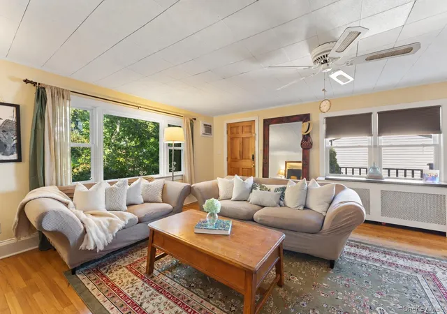 Photo 4 of Single family home for sale at 396 Farragut Ave, Greenburgh, NY 10706 | MLS# 1017880 | Listing updated on 2026-09-19
