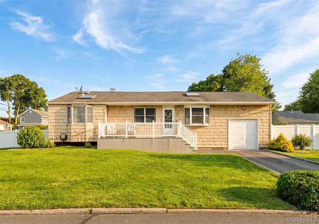 24th image of 23 13th St, Bohemia, NY 11716 | MLS# 1017885