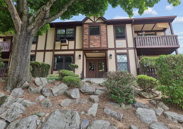 Homes for sale in Clarkstown, NY | 529 Sierra Vista Ln, Clarkstown, NY 10989 | MLS# 1017888