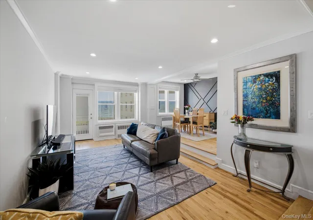 2nd image of 522 Shore Rd Rd #3BB, Long Beach, NY 11561 | MLS# 1017906