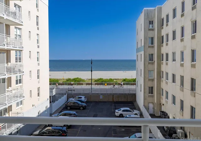 4th image of 522 Shore Rd Rd, Long Beach, NY 11550