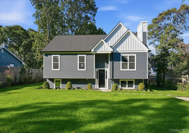 Photo 2 of Single family home for sale at 133b Shinnecock Ave, Brookhaven, NY 11950 | MLS# 1017917 | Listing updated on 2026-10-12