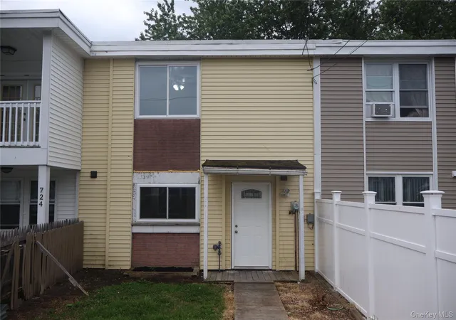 Single family home for sale at 722 Silver Lake Scotchtown Rd, Middletown, NY 10940 | MLS# 1017919