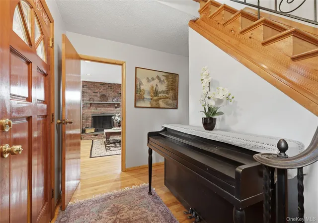 Photo 4 of Sale Pending at 122 Irving Ave, North Hempstead, NY 11001 | MLS# 1017921 | Listing updated on 2026-08-14