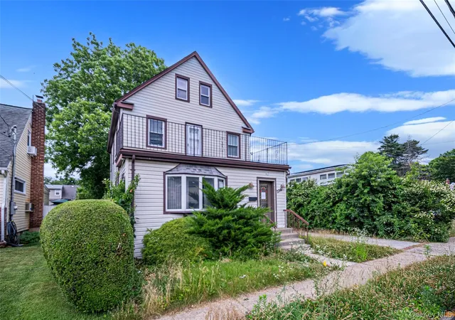 Homes for sale in Hempstead, NY | 338 California Ave, Hempstead, NY 11553 | MLS# 1017922