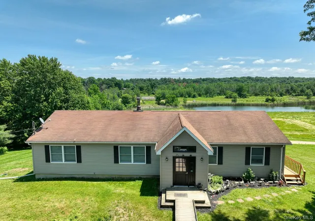 Homes for sale in Germantown, NY | 75 Eastern Pkwy, Germantown, NY 12526 | MLS# 1017939