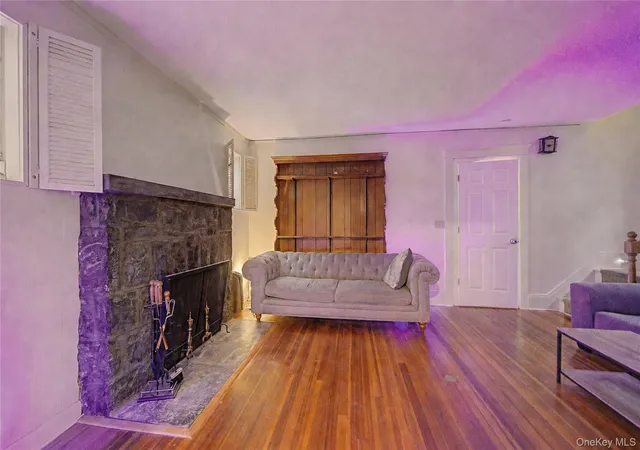 4th image of 40 Dewey Ave, New Rochelle, NY 10801 | MLS# 1017942