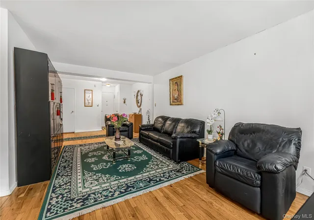 4th image of 2736 Independence Ave #2B, New York, NY 10463 | MLS# 1017949