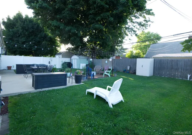 26th image of 245 Sprucewood Dr, Hempstead, NY 11756 | MLS# 1017963