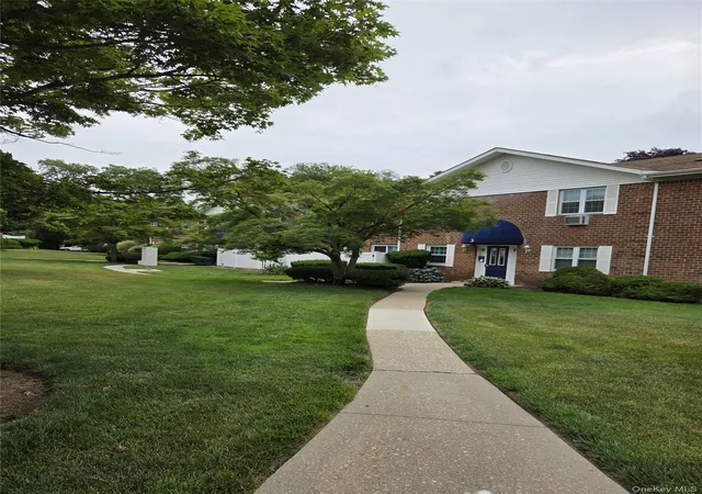 Homes for sale in Brookhaven, NY | 460 Old Town Road #3C, Brookhaven, NY 11776 | MLS# 1017973