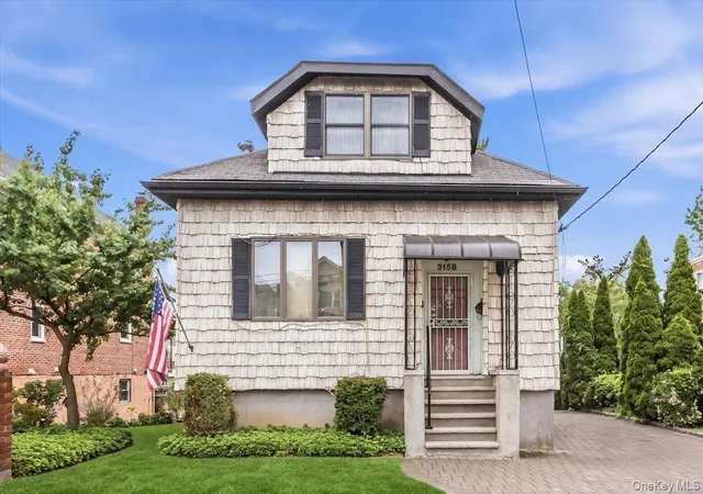 3rd image of 3158 Rawlins Ave, New York, NY 10465 | MLS# 1017978