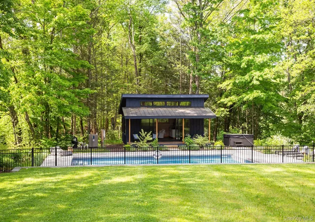 3rd image of 3 Hickory Hill Ln, Marbletown, NY 12419 | MLS# 1017981