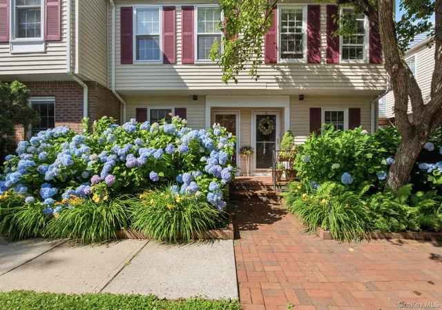 Homes for sale in Rye Town, NY | 22 Washington Mews #22, Rye Town, NY 10573 | MLS# 1017986