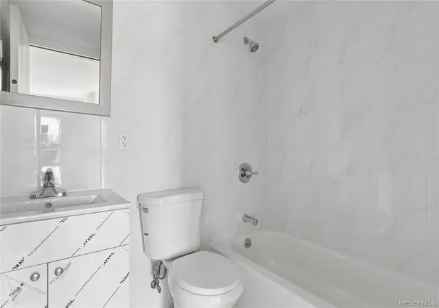 16th image of 70 25 Queens Blvd #7J, Woodside, NY 11377 | MLS# 1017990