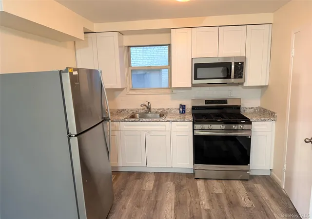 4th image of 34-09 30Th St, Astoria, NY 11106 | MLS# 1018009