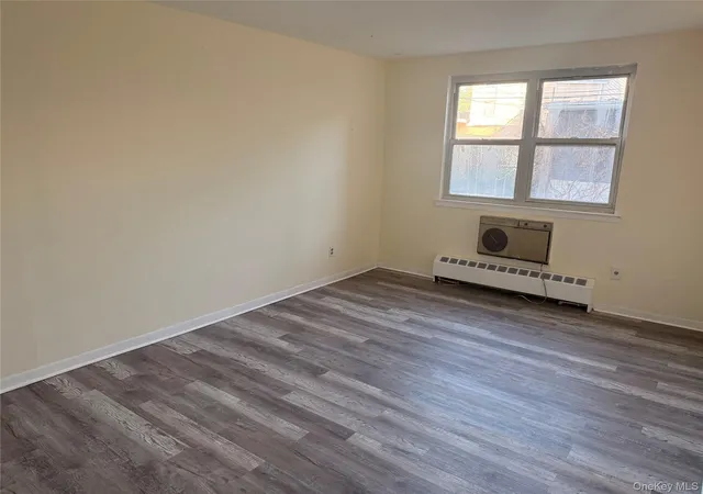 5th image of 34-09 30Th St, Astoria, NY 11106 | MLS# 1018009