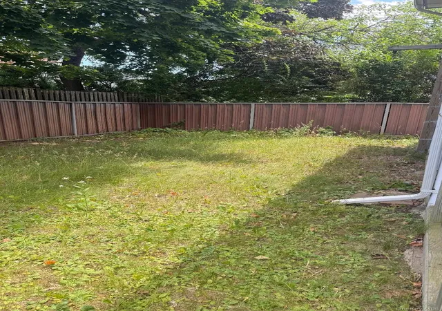 Photo 3 of Sale Pending at 15619 87th Street, New York, NY 11414 | MLS# 1018020 | Listing updated on 2026-09-01
