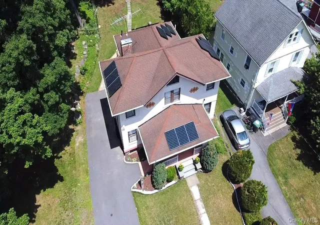 Photo 4 of Single family home for sale at 20 Shuit Pl, Woodbury, NY 10917 | MLS# 1018026 | Listing updated on 2026-08-30