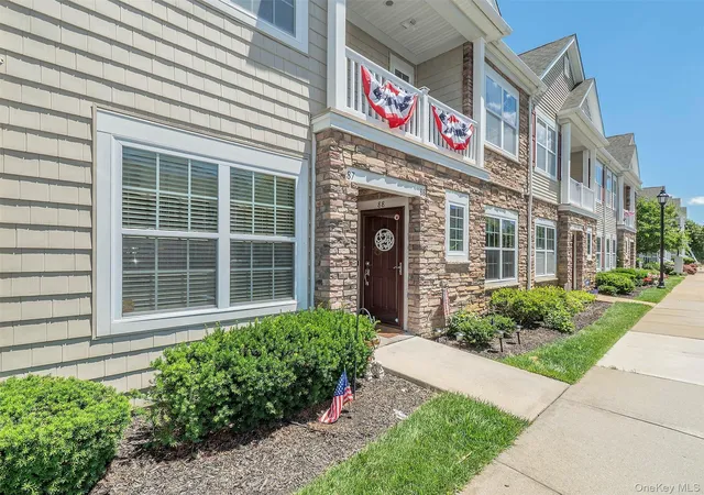 2nd image of 87 Paget Ln, Massapequa, NY 11758 | MLS# 1018031