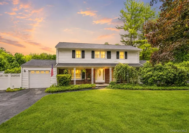 Homes for sale in Yorktown, NY | 2590 Darnley Pl, Yorktown, NY 10598 | MLS# 1018039