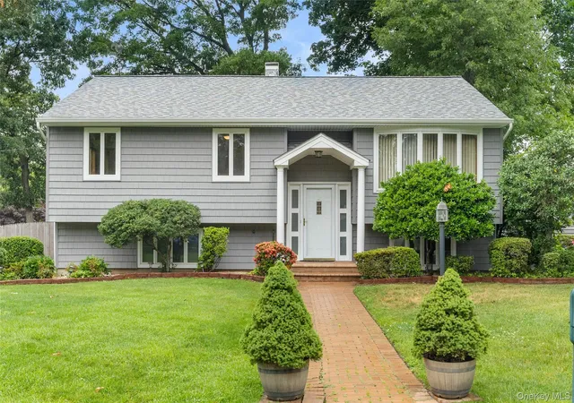 1st image of 142 Mohican Ave, Ronkonkoma, NY 11779 | MLS# 1018040