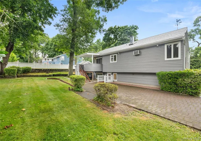 5th image of 142 Mohican Ave, Ronkonkoma, NY 11779 | MLS# 1018040