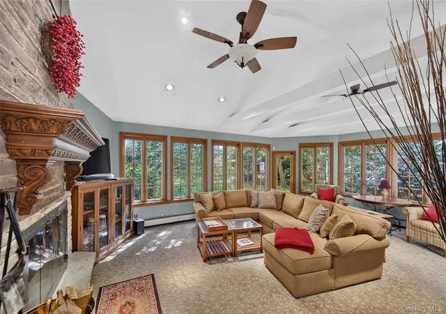 Homes for sale in Oyster Bay, NY | 2108 Edge Rd, Oyster Bay, NY 11791 | MLS# 1018052