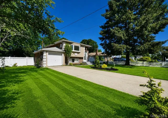 Photo 3 of Sale Pending at 10 Miller Ave, Islip, NY 11722 | MLS# 1018059 | Listing updated on 2026-09-06