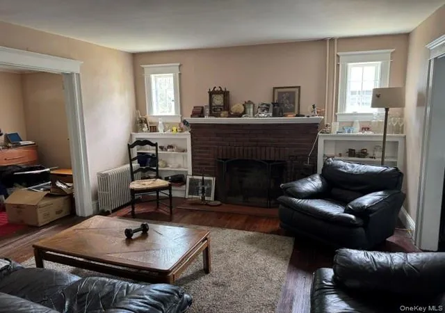 5th image of 35 Fairview Ave, North Hempstead, NY 11050 | MLS# 1018060
