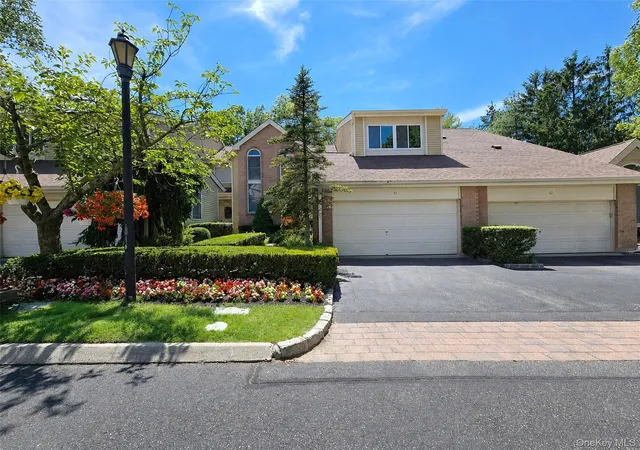 1st image of 61 Willow Ridge Dr, Smithtown, NY 11787 | MLS# 1018070