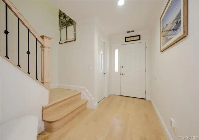 4th image of 1 S Country Comn, West Islip, NY 11795 | MLS# 1018078