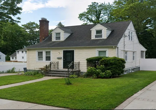 Photo 1 of Sale Pending at 644 Portland Ave, Hempstead, NY 11510 | MLS# 1018086 | Listing updated on 2026-08-21