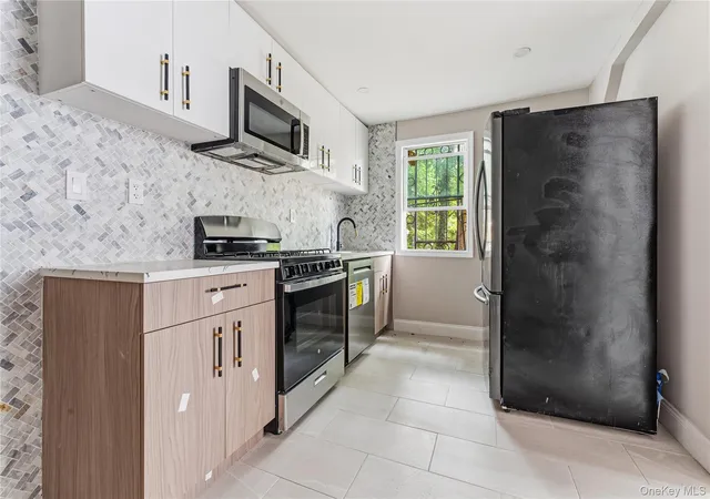13th image of 113 Herriot St, Yonkers, NY 10701 | MLS# 1018094