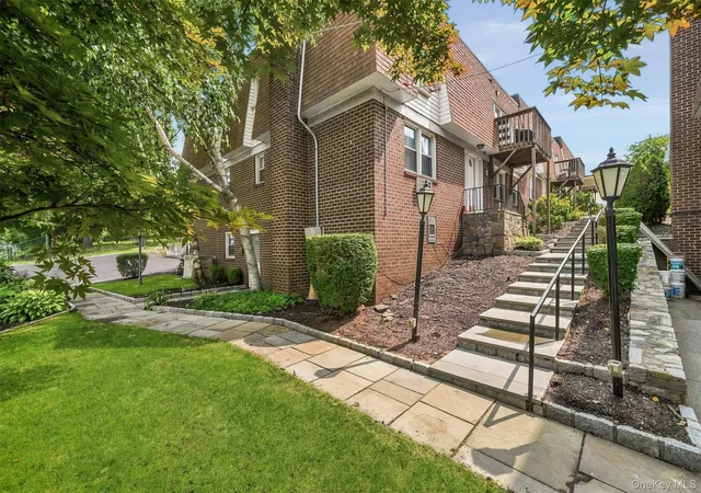 Photo 2 of Sale Pending at 380 N Broadway #D14, Yonkers, NY 10701 | MLS# 1018115 | Listing updated on 2026-09-12
